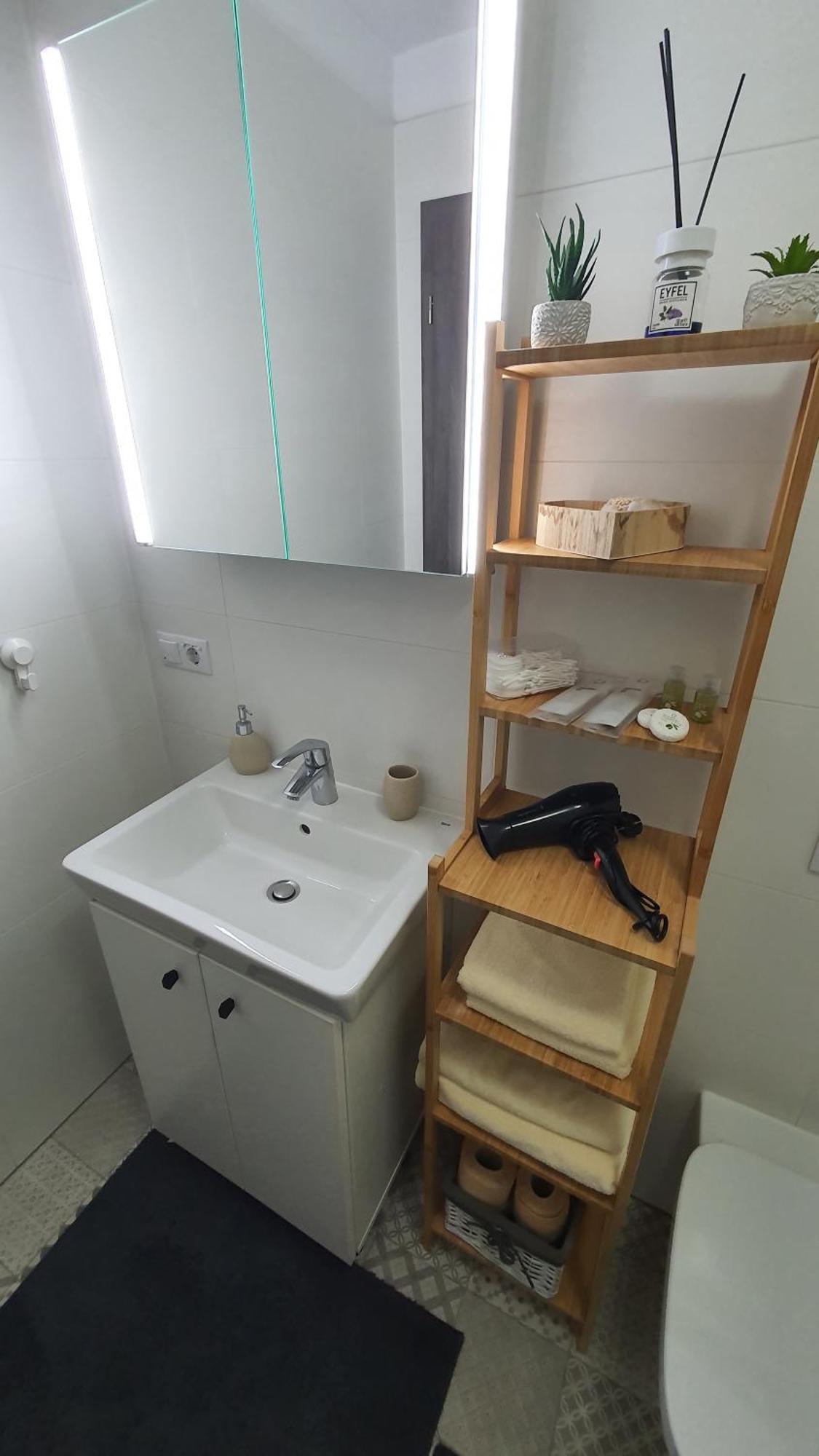 Green Apartment Coresi Brasov Exterior photo